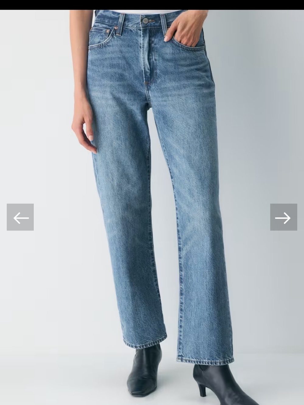 Aritzia Straight-Leg Jeans in Medium Blue Wash